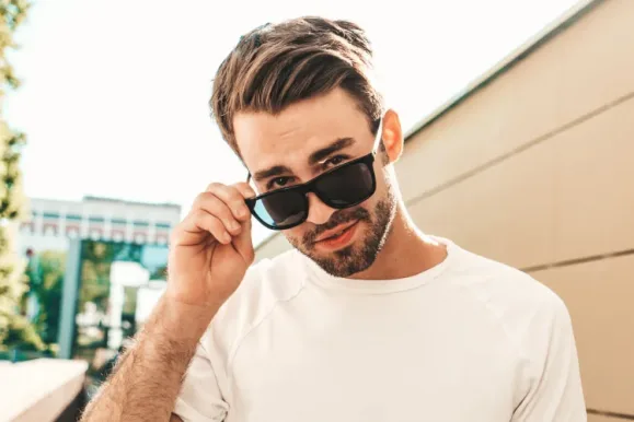 How to Choose Sunglasses for Men